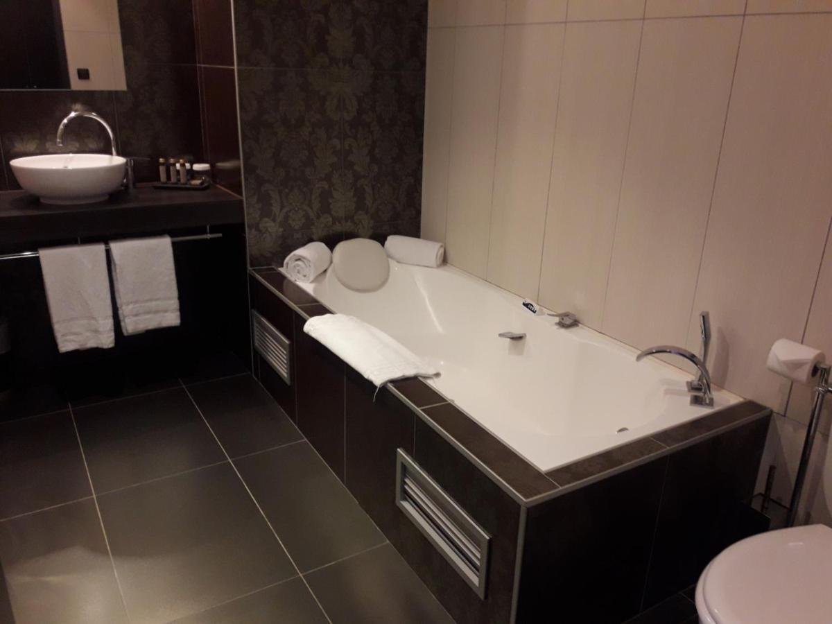 Hotel Le Domaine Des Lys Ancenis