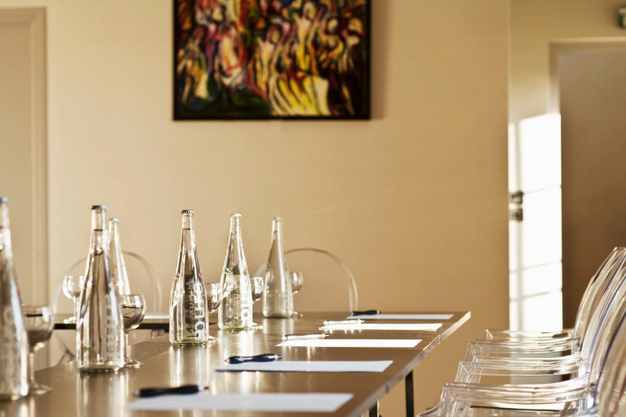 Le Domaine Des Lys Hotel 4*